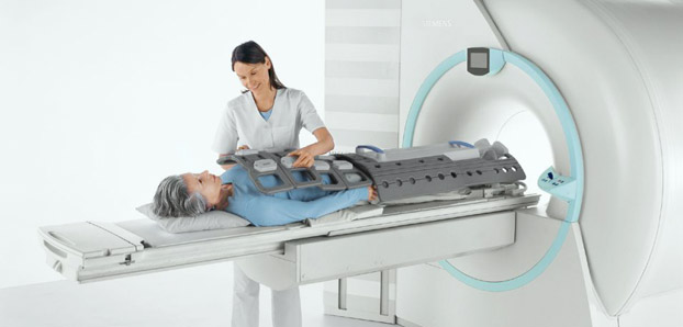 Аппарат, который используют для проведения магнитно-резонансной томографии в Воронеже